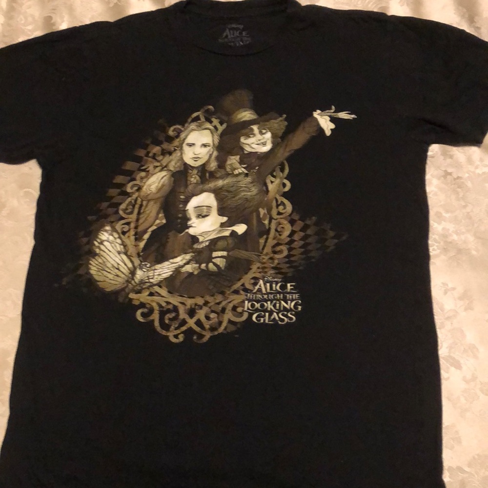 DISNEY ALICE THROUGH THE LOOKING GLASS GRAPHIC TSHIRT BLACK SMALL COTTON - #444